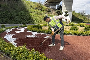 KÂĞITHANE’DE ORTA REFÜJLERDE ESTETİK DÖNÜŞÜM